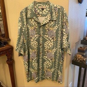 TOMMY BAHAMA 100% Silk Pineapple Hawaiian Short Sleeve Shirt Size Large